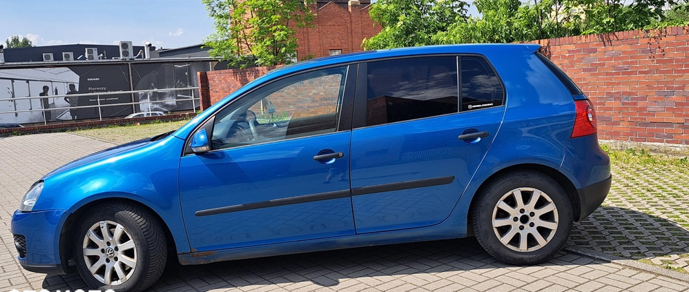 Volkswagen Golf cena 9900 przebieg: 299000, rok produkcji 2004 z Zabrze małe 106